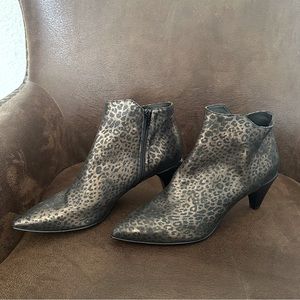Zinda bronze animal print size EU 40 (US 9-9.5) heeled booties. Made in …